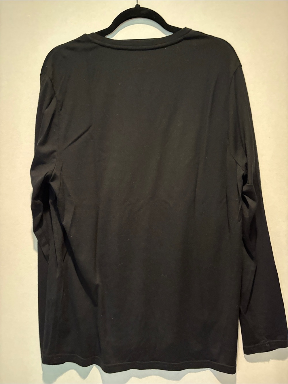 Unbound Merino - Men's Long Sleeve Merino Crew Shirt. Size XL. Black - Picture 6 of 11